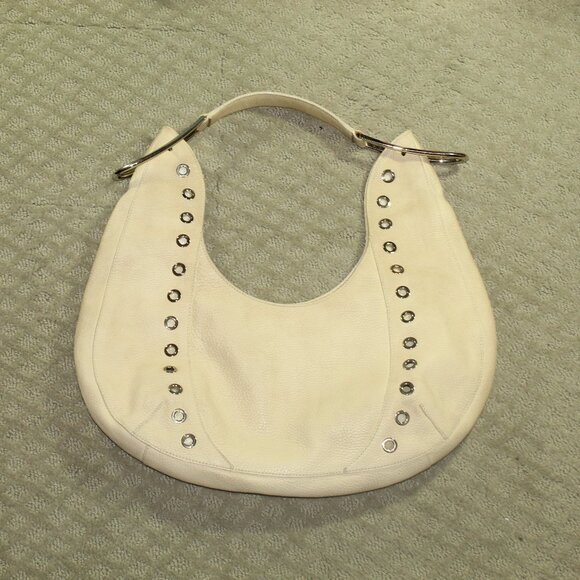 RARE CHIC!!! Furla Beige Pebble Leather Silver-Toned Grommet Shoulder Bag - Picture 1 of 14